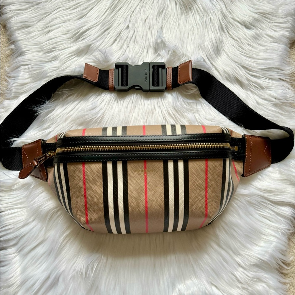 Authentic Burberry Sonny Icon Strip E-canvass Belt Bag/Bumbag/Crossbody Bag